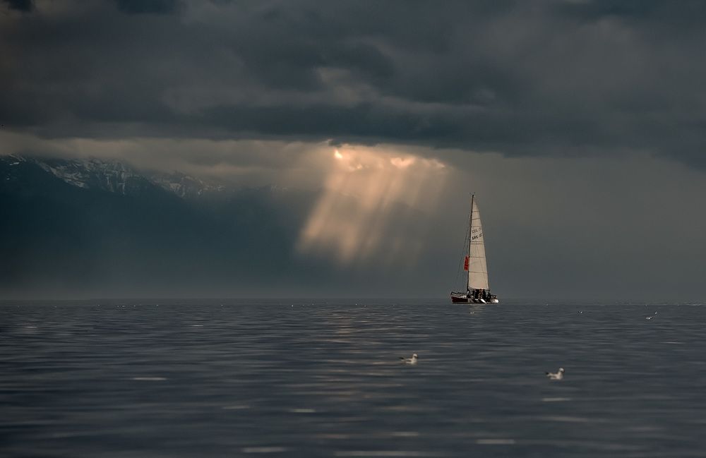 Photograph by Nikos Leonov