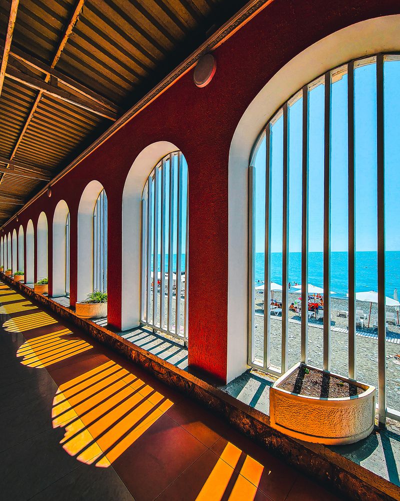 Игра теней и света / The play of shadows and light