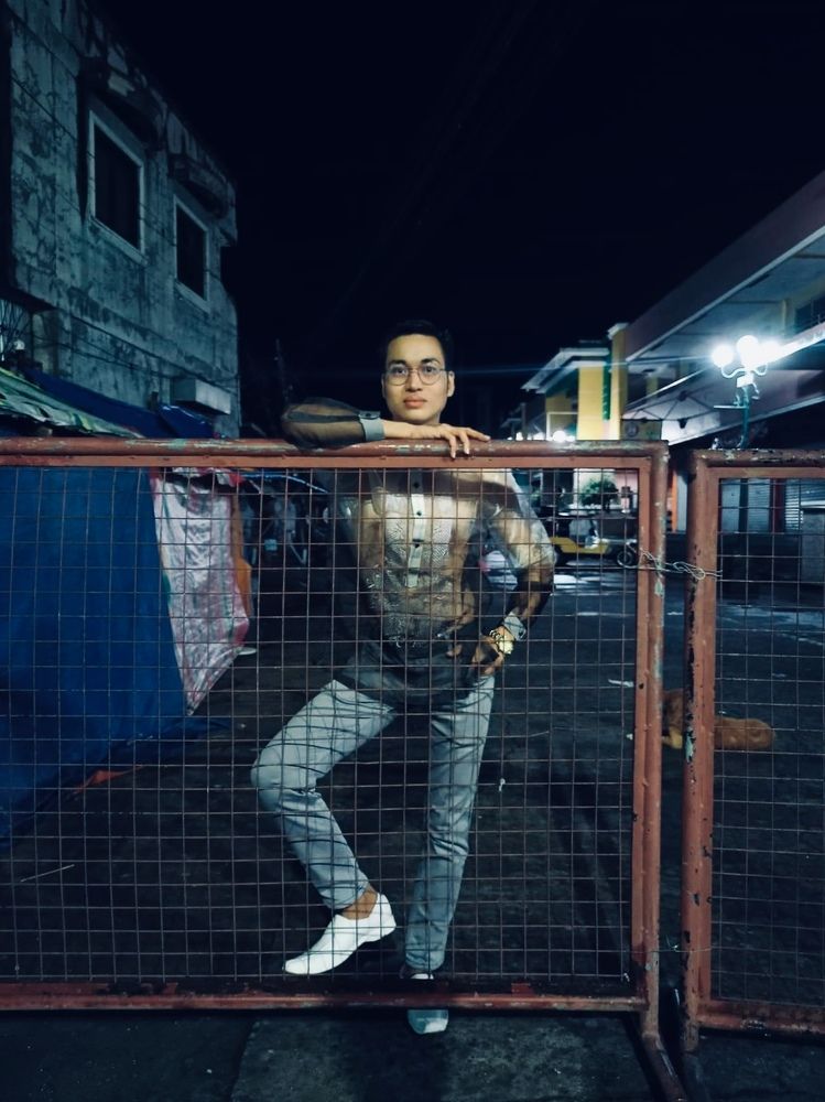 Фотография автора Russell Bañaria