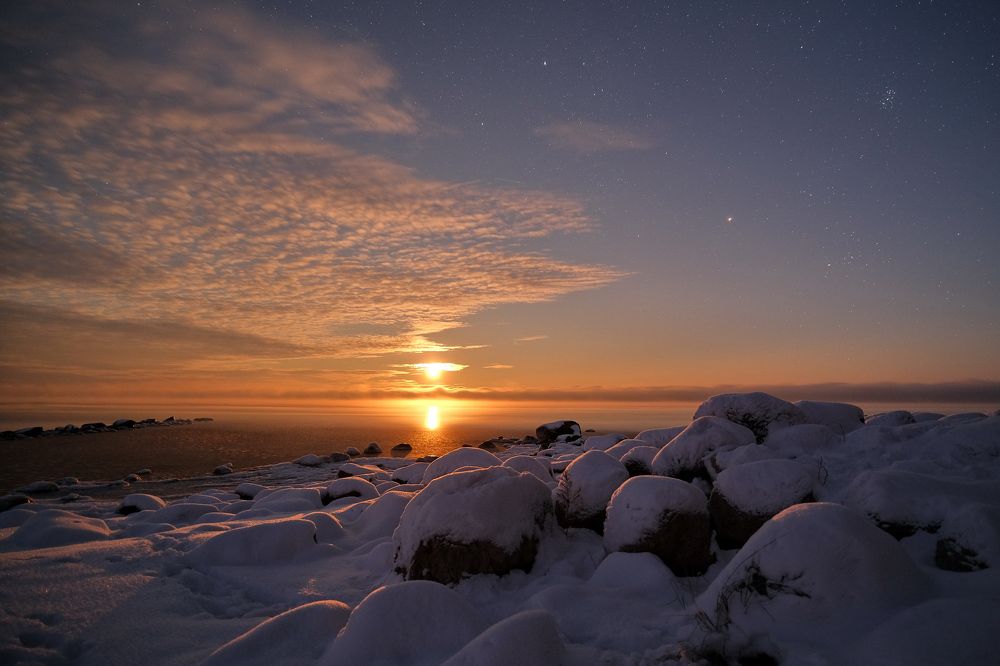Moon rise over Baltic sea