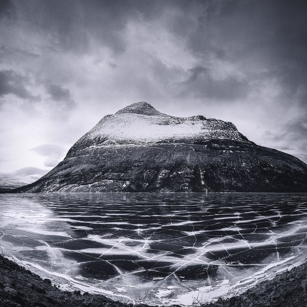 Photograph by igor kostin