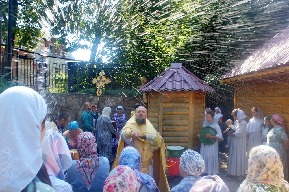 Святая водичка