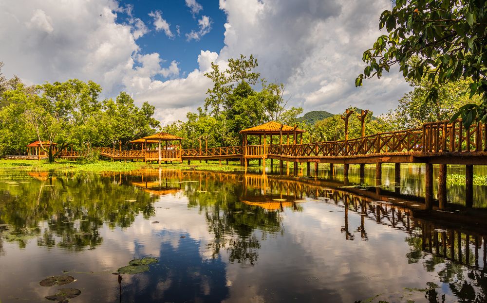 The lover bridge @ Melati Lake Park