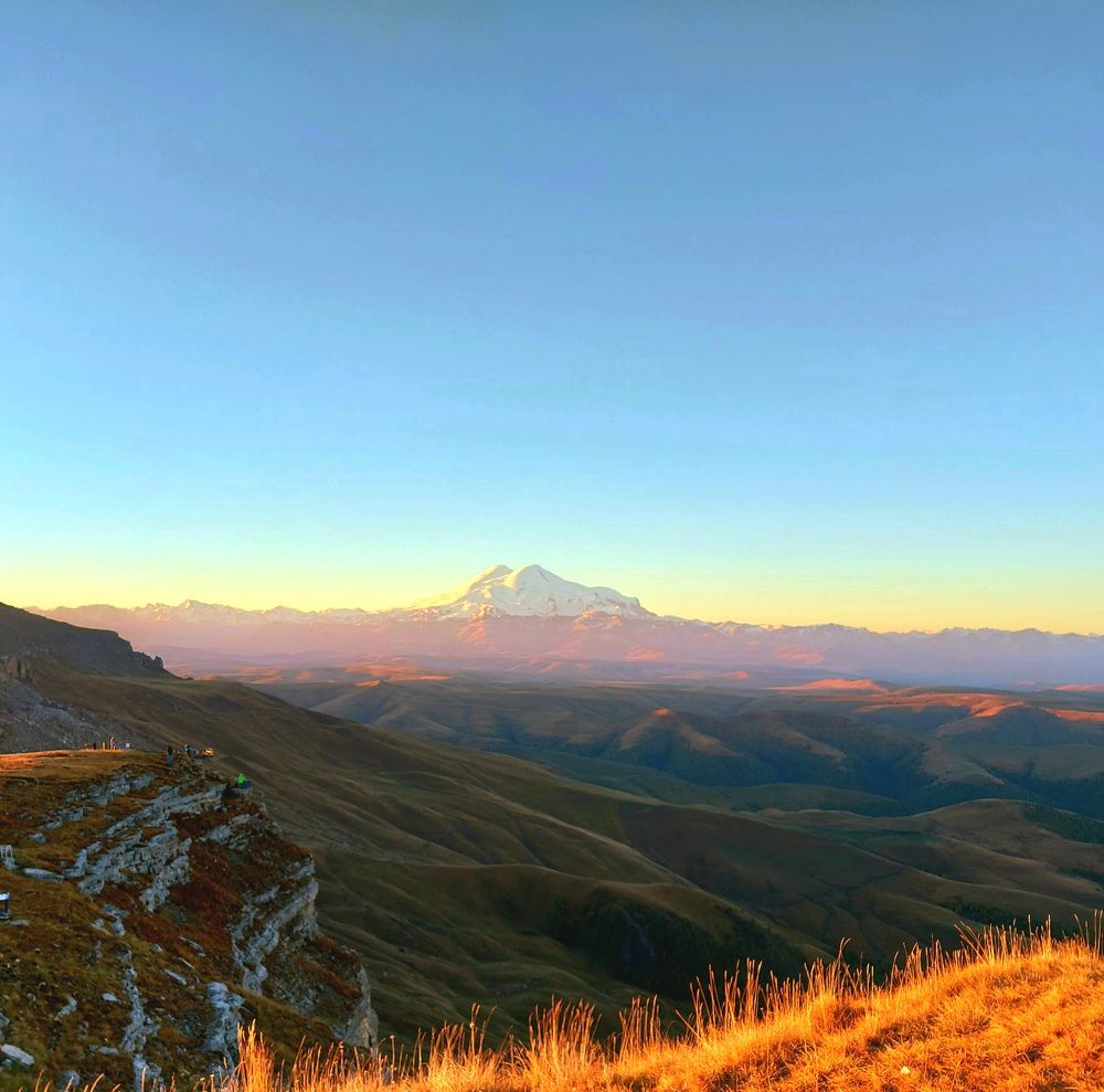 Восход солнца на плато Бермамыт