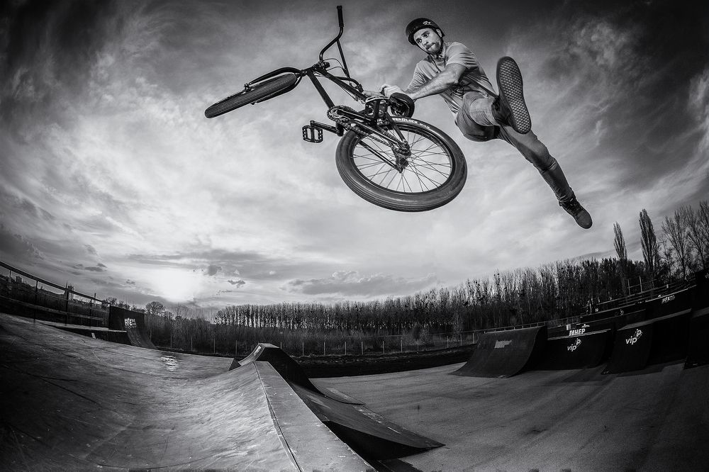 Photograph by Samir Kurtagić