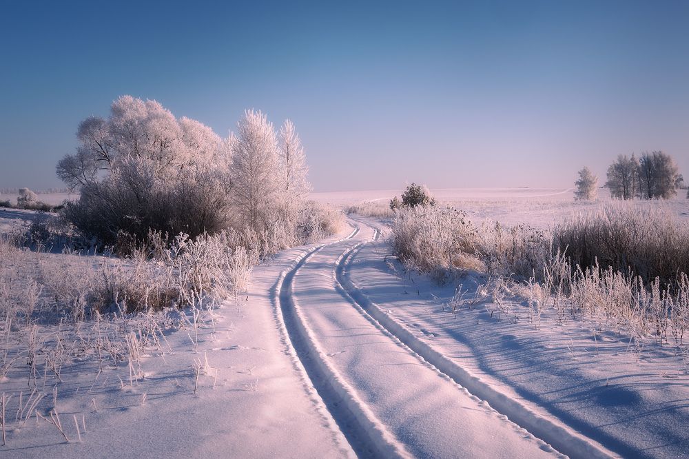 По хрустящему снегу