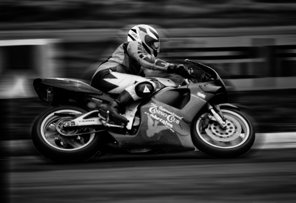 Photograph by Muzaffer Sütlüoğlu