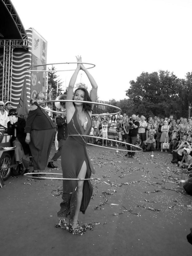 Вращение обручей