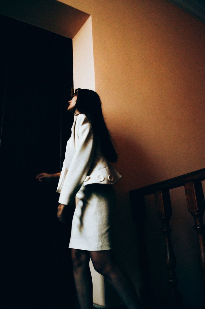 Elena in the orange room