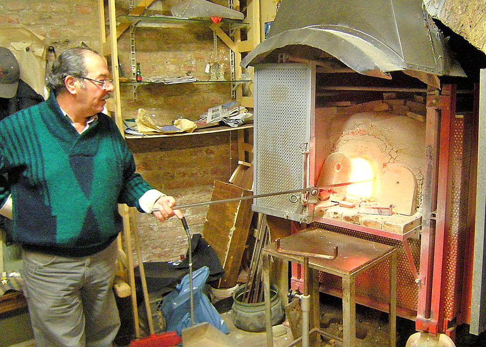 Стеклодув за работой