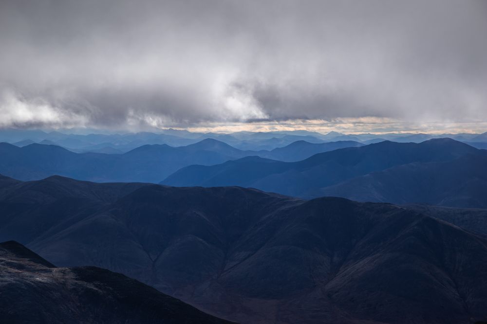 Между небом и землёй