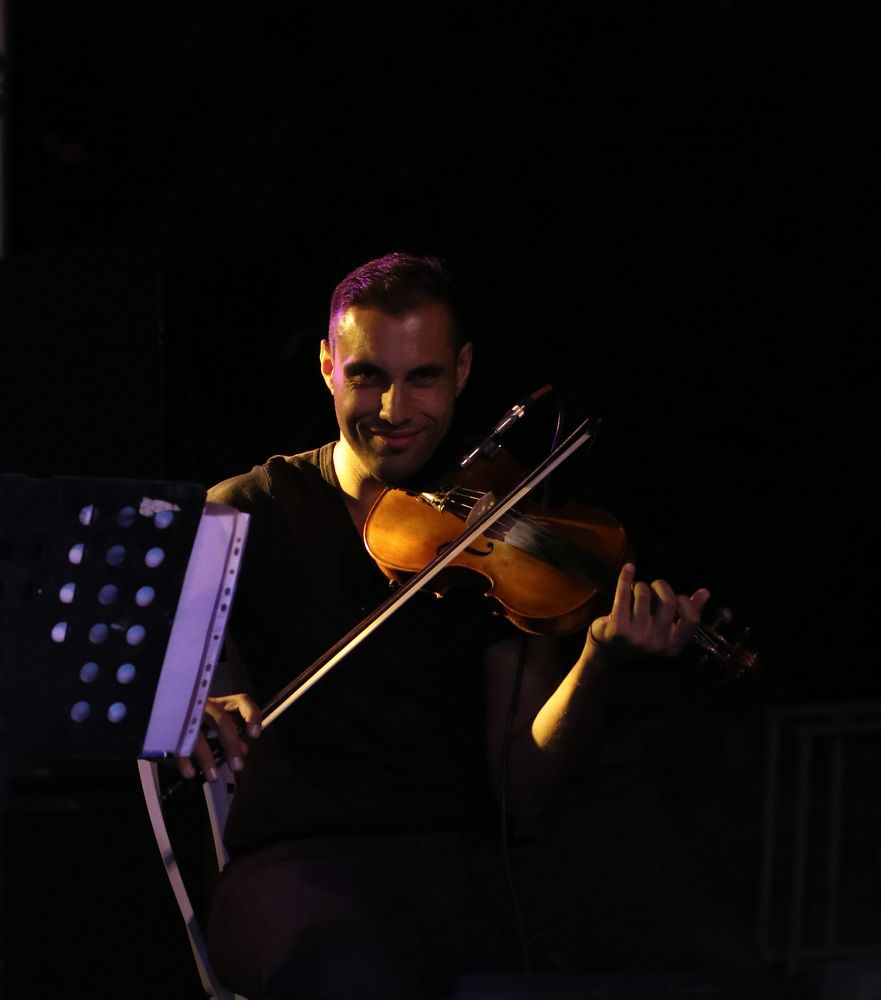 Photograph by Niyazi Nizam