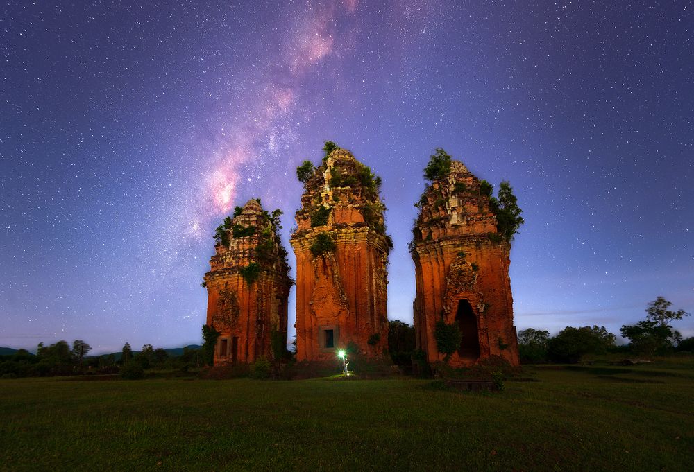 Vùng đất của các vị thần