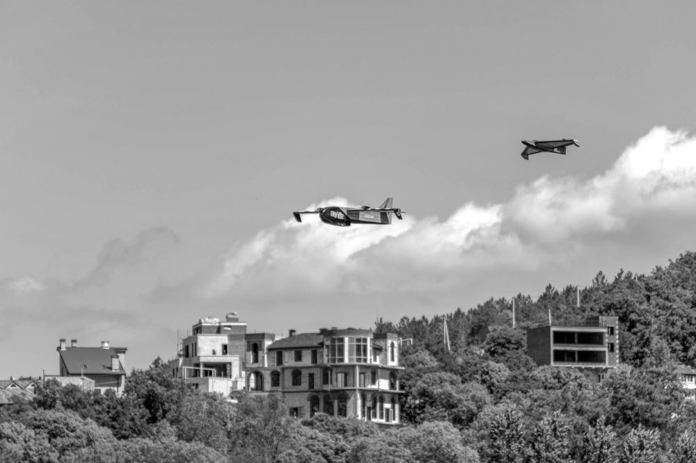 Гидросамолеты в полете