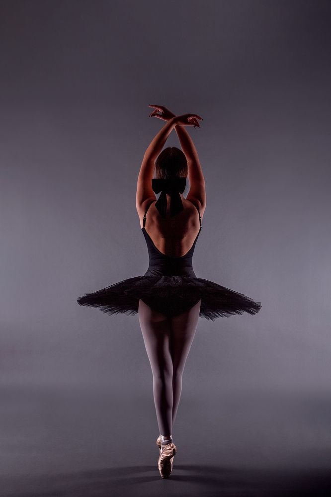 A woman on pointe shoes