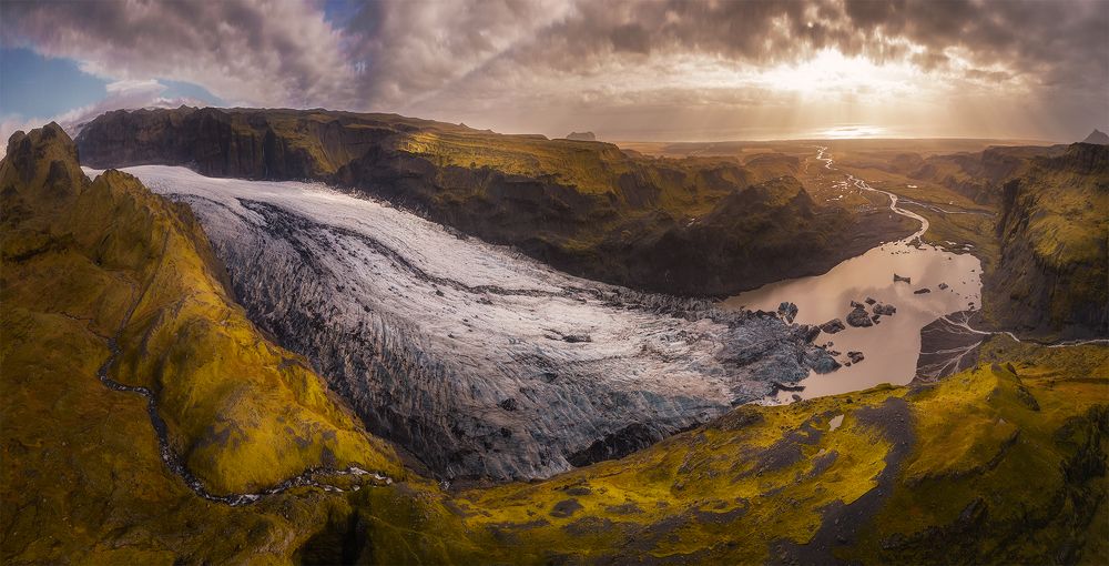 Photograph by Julio Castro Pardo