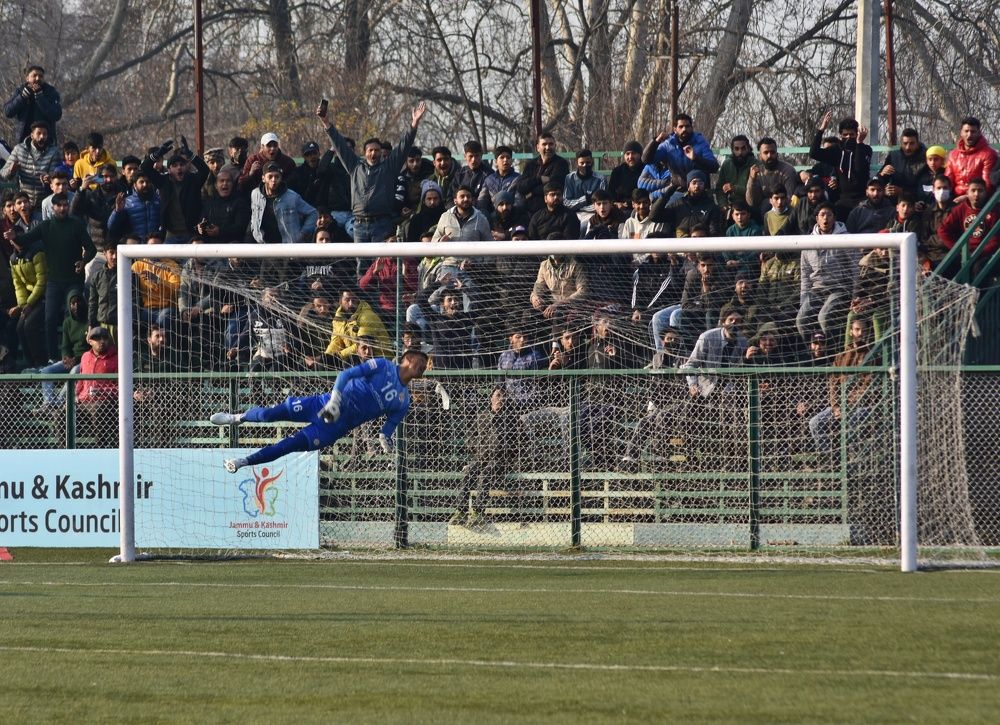 Save the Goal,Save the cup.