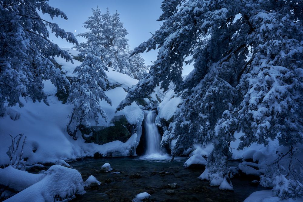 Photograph by Oscar Lata