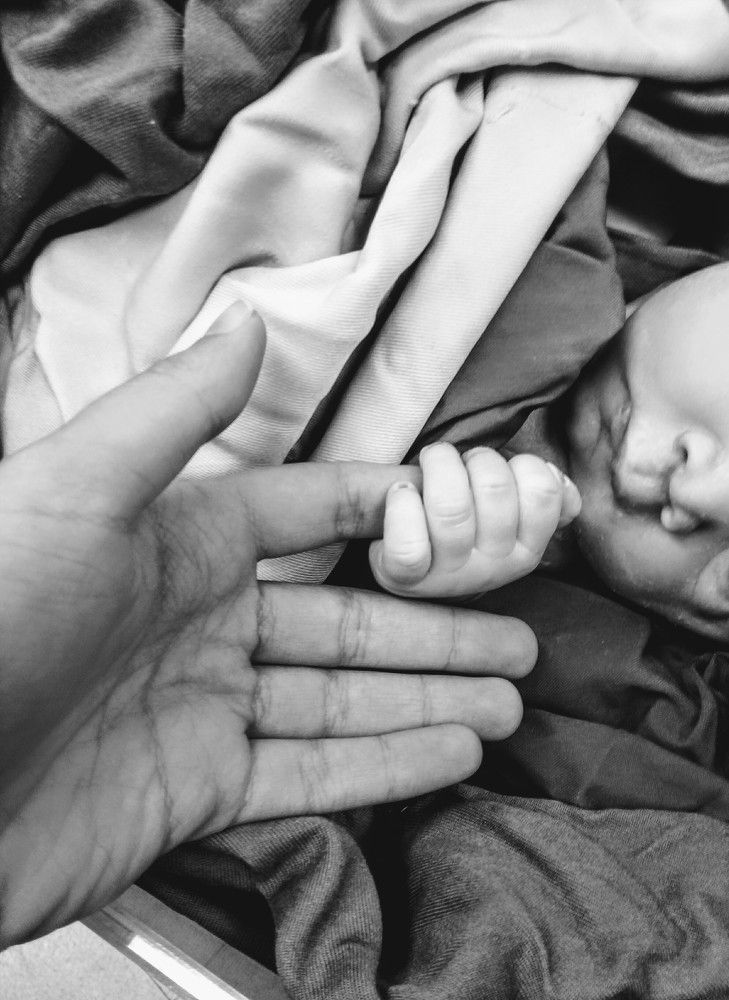 First day of life, first touch