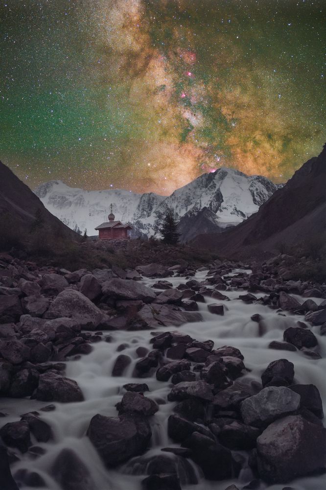 Часовня в горах