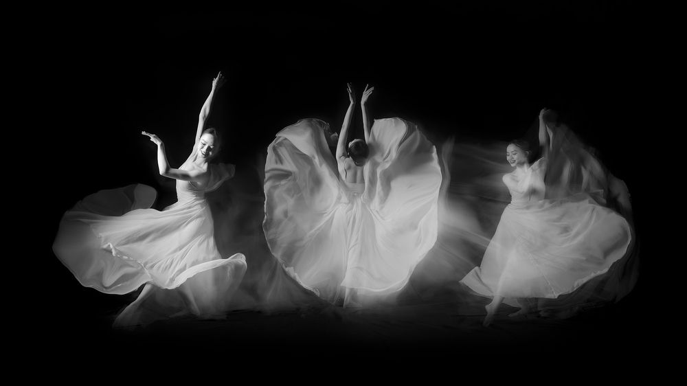 Photograph by Đào Cảnh