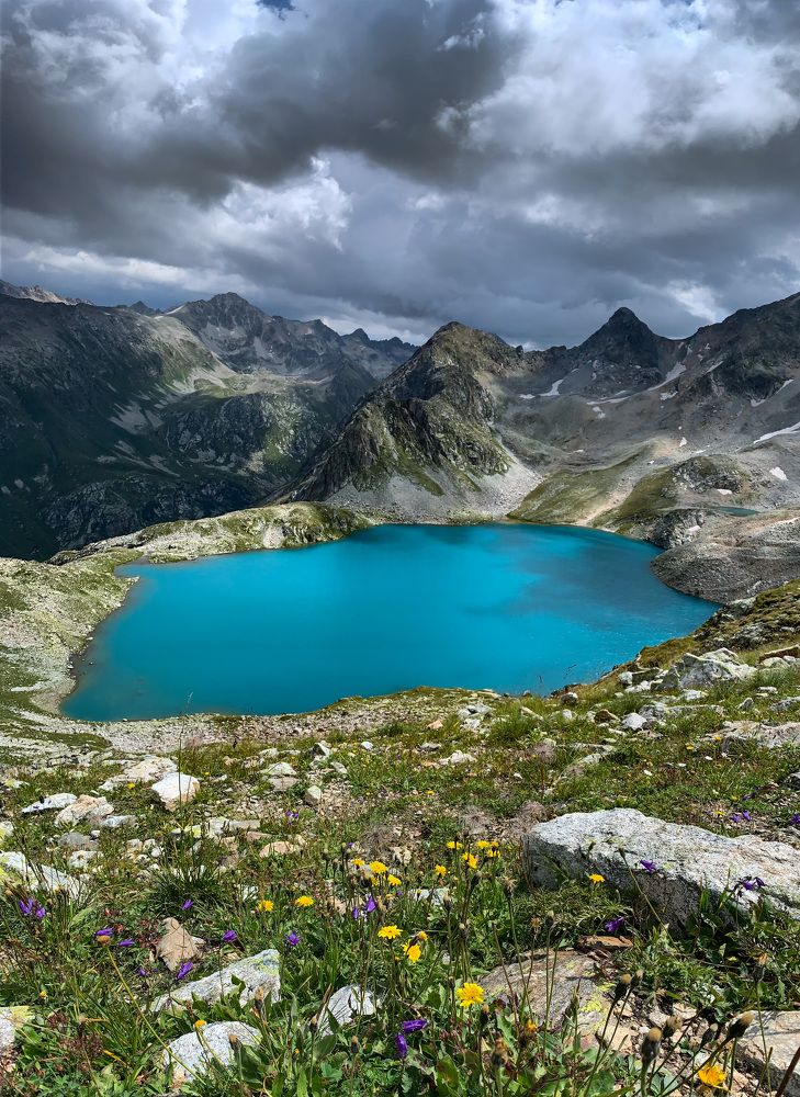 Голубое Муруджинское озеро