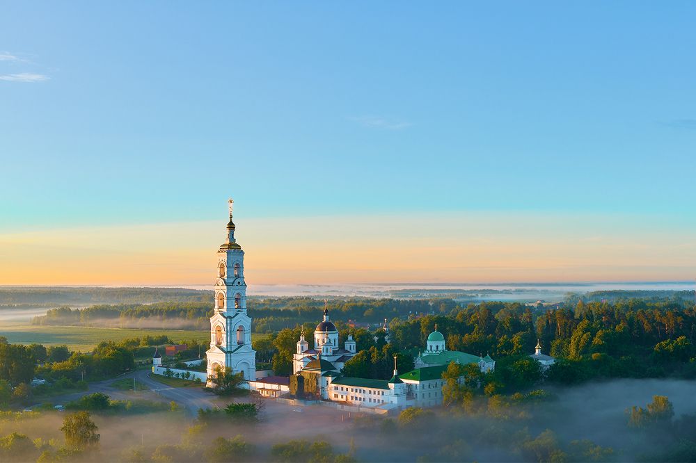 Туманный восход