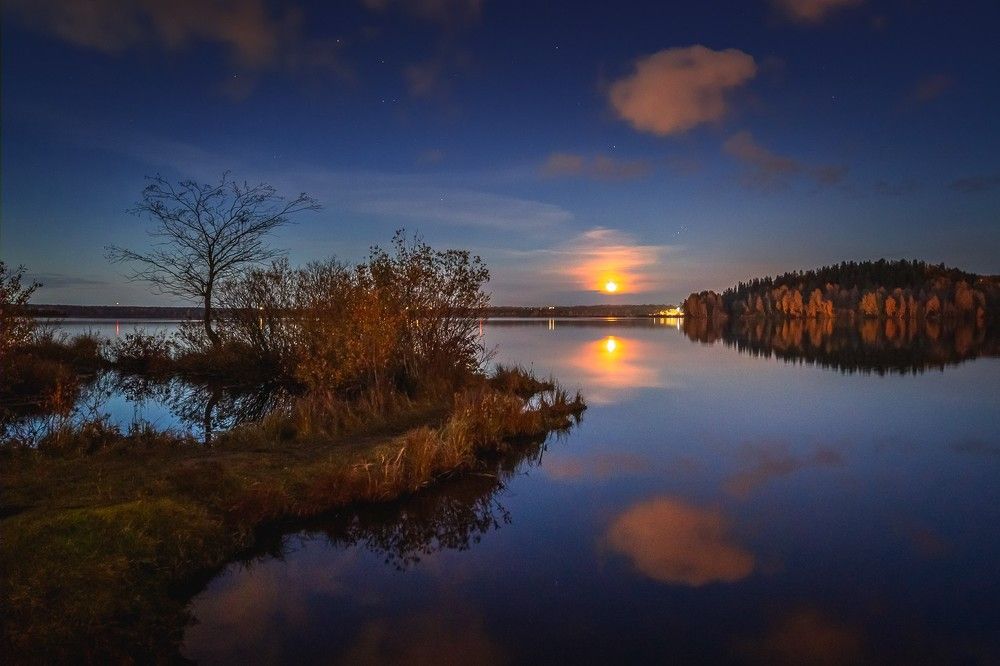 Photograph by Evgeny Lutsko