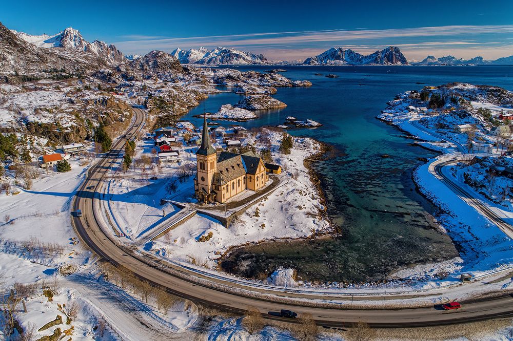 Photograph by Robert Juvet