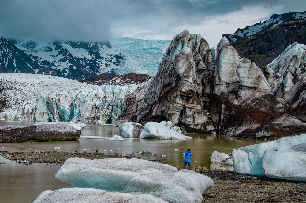 Photograph by Robert Juvet