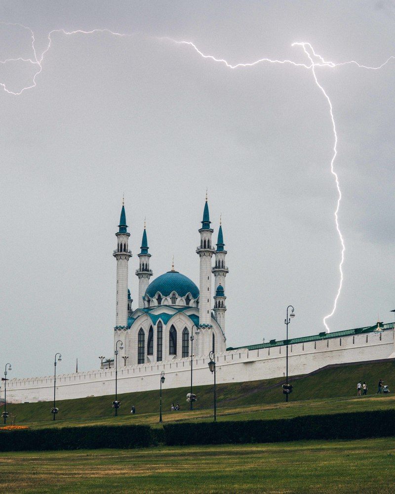 lightning over the Kazan Kemlin