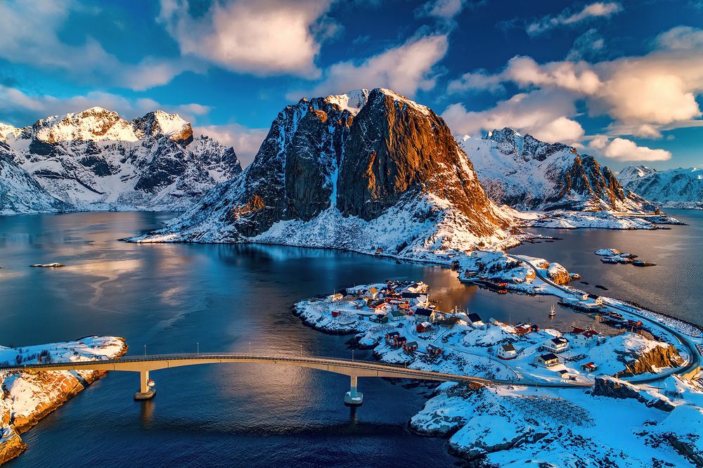 Photograph by Robert Juvet