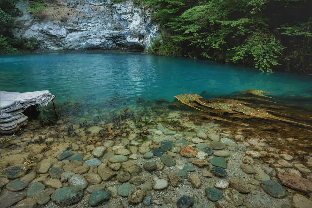 Голубое озеро. Абхазия