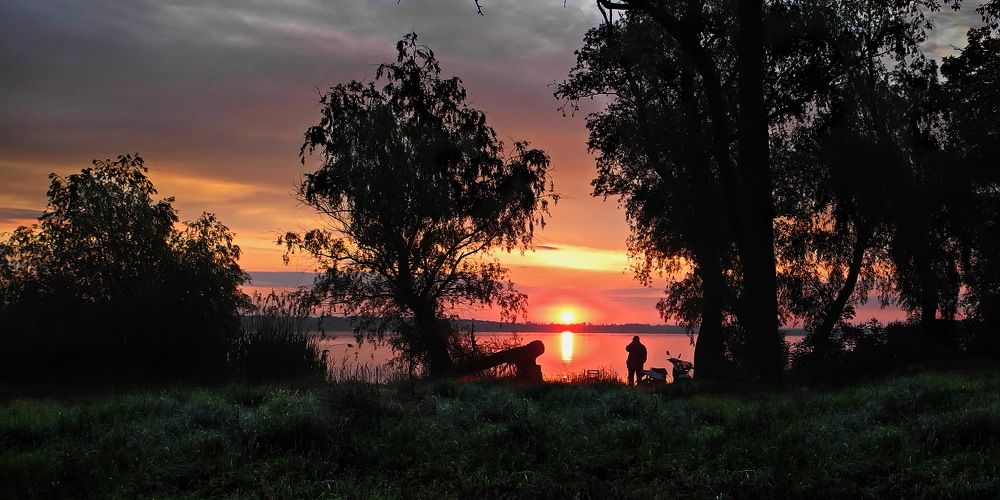 Рыбалка на рассвете.