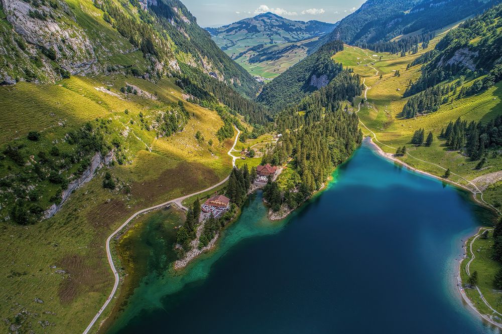 Photograph by Robert Juvet