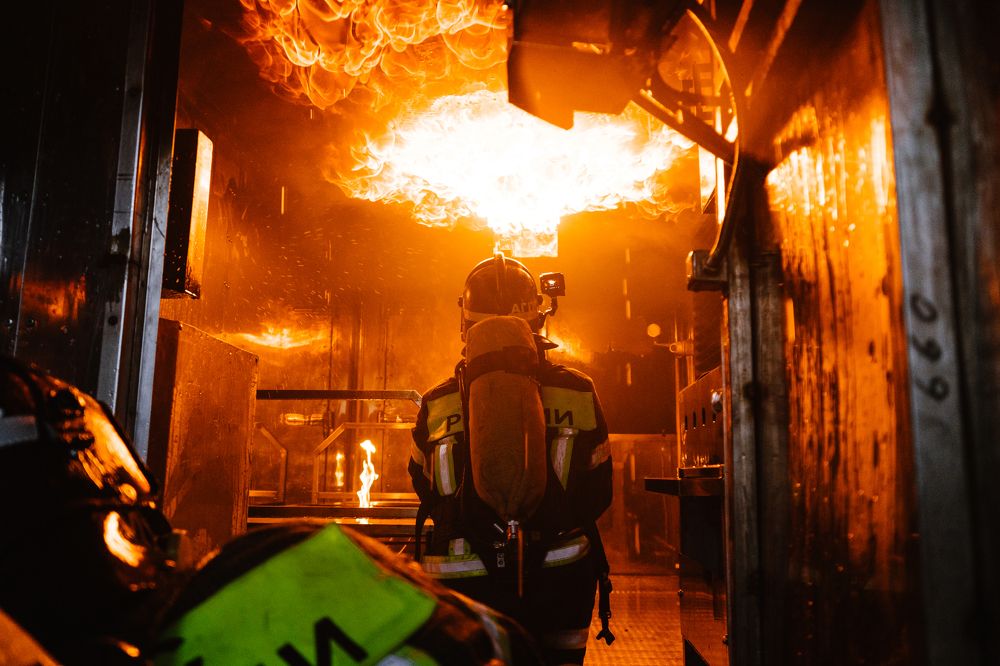 не взирая на риск..