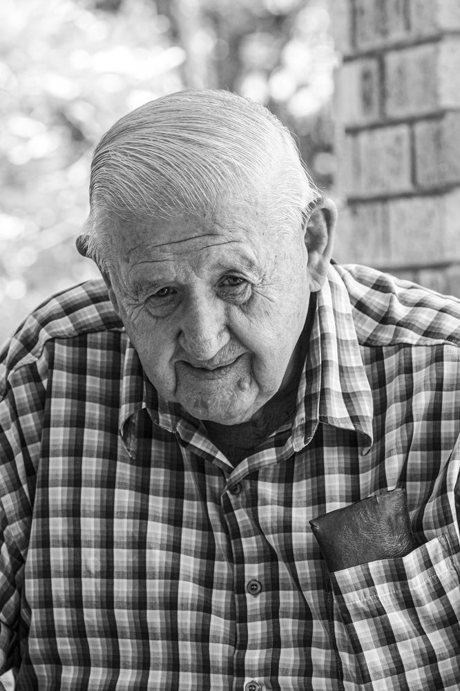 Photograph by Engelbrecht Midge