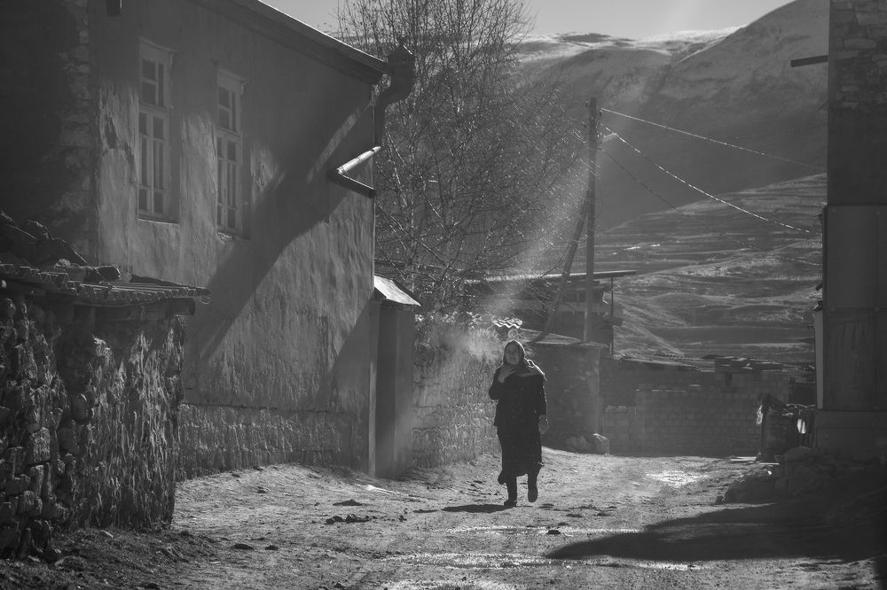 Зимний солнечный день в горном селе Балхар