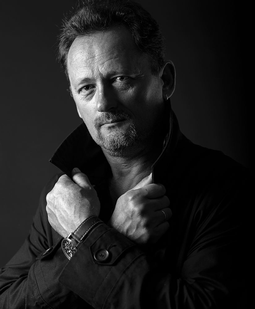 Фотография автора Роман Затешилов