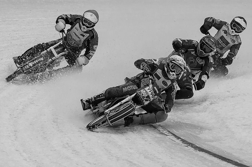 Ледовый спидвей. Фото №3