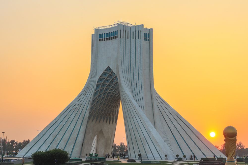 Башня Азади