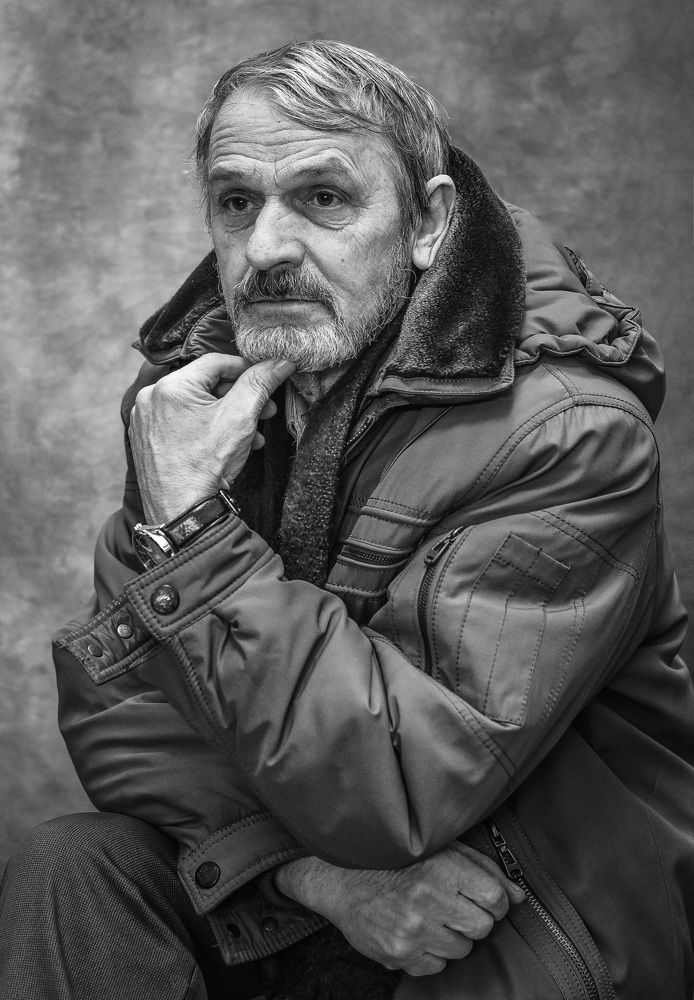 Пожилой мужчина портрет