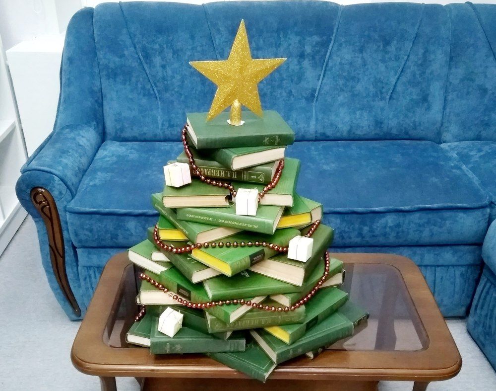 Ёлка в библиотеке