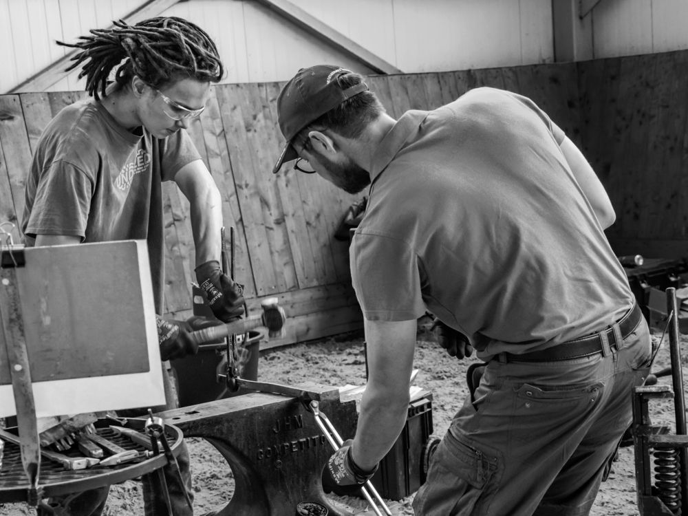 Farriers/Кузнецы-ковали