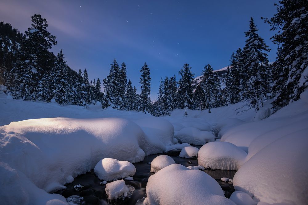 Снежные зефирки на реке Большой Мамай