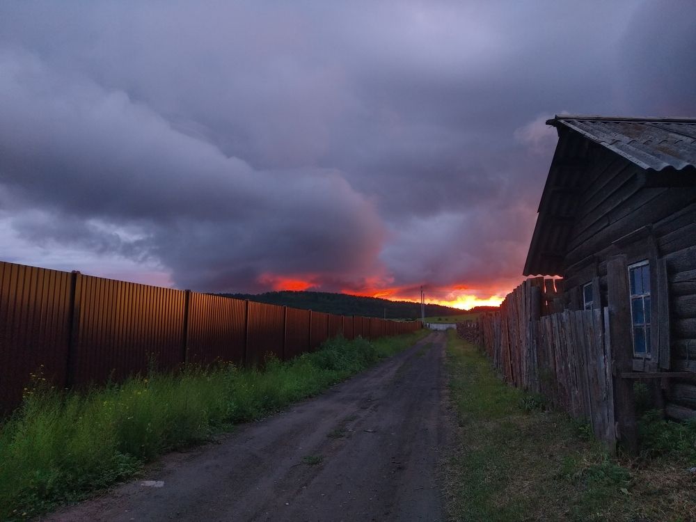 Гроза отступает