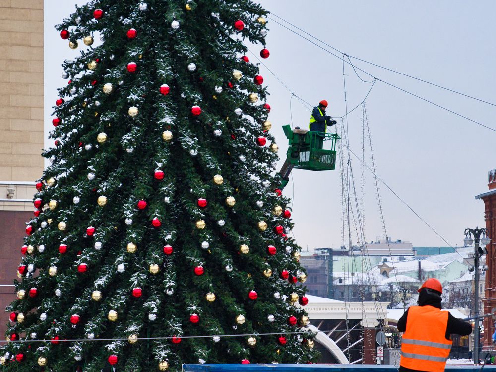 Вот и праздникам конец