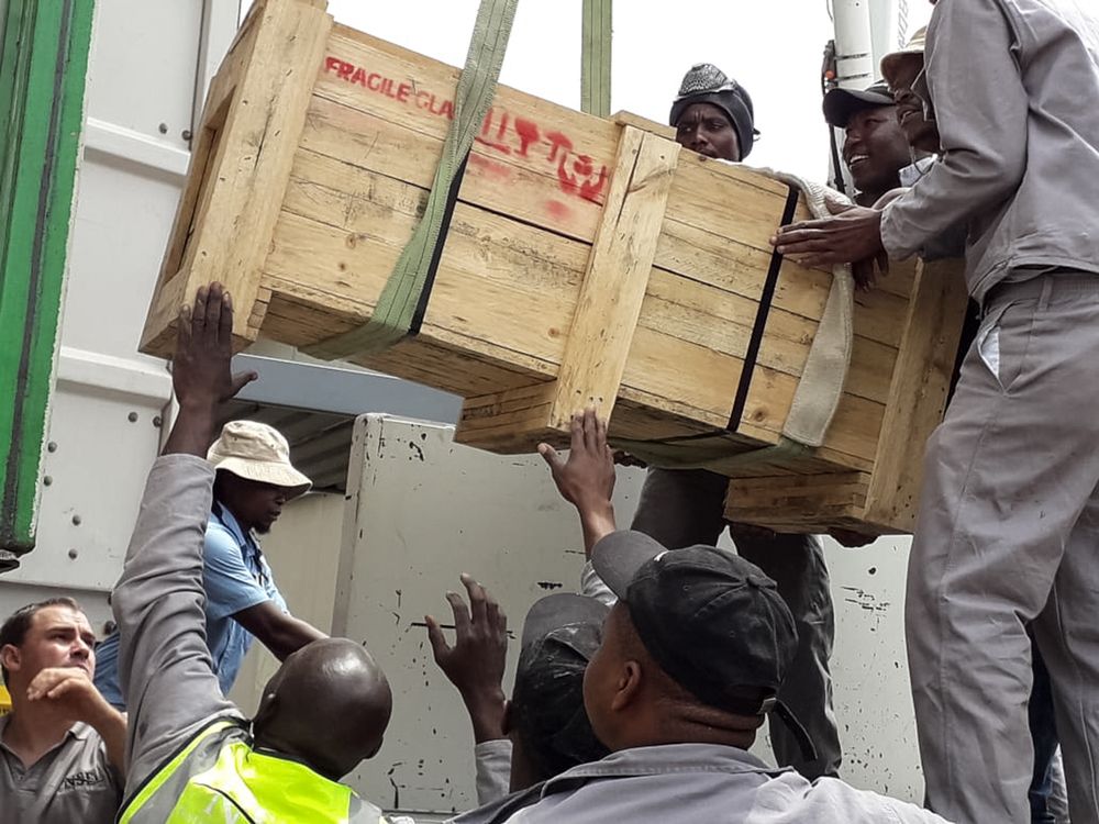 Photograph by Engelbrecht Midge