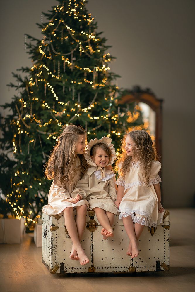 Photograph by LIDIYA HOLD