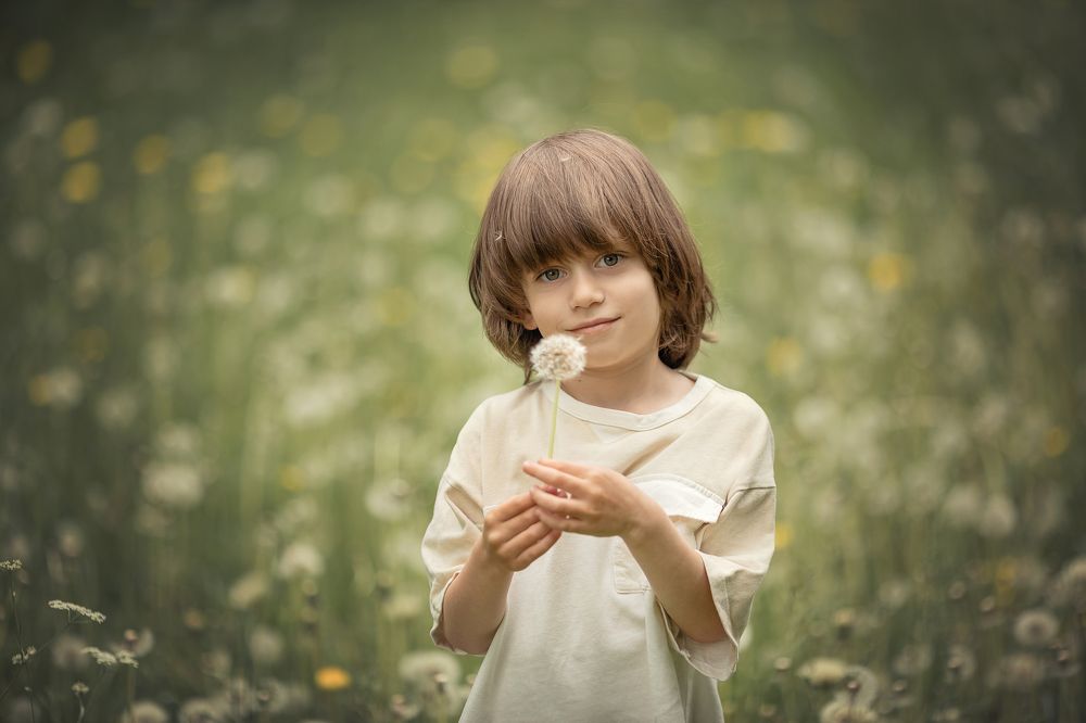 Photograph by LIDIYA HOLD